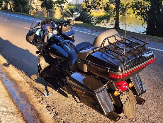 HARLEY-DAVIDSON ROAD GLIDE LIMITED 